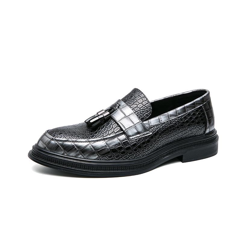 Men s Korean Style Tassel Loafers - Pointed Toe Slip-on Leather Shoes for Nightclub or Casual Wear 38 серебряный
