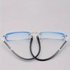 Herrenmode Brille Elegant Randlos Retro Stil PC Rahmen, Trendige Flache Gläser Anti Blaulicht Halbrahmen