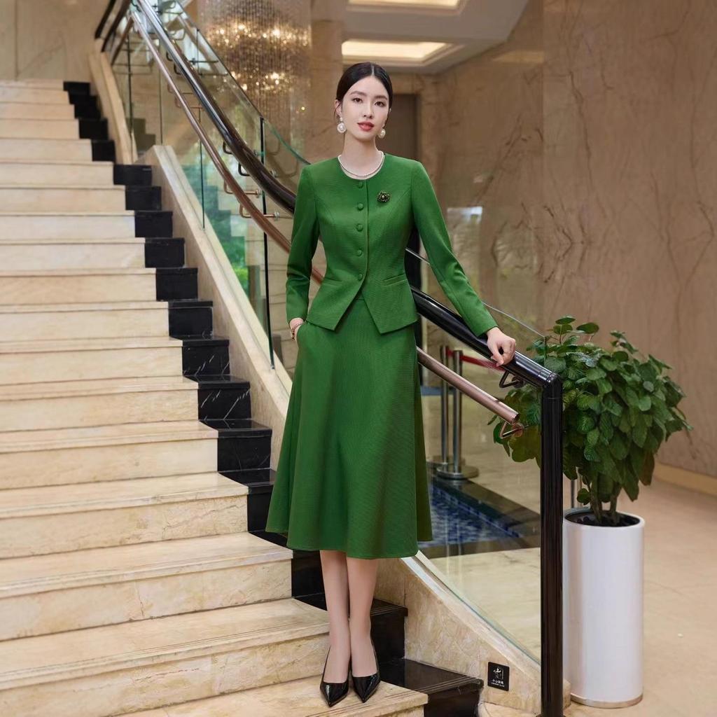High-End Professional Women's Suit: Elegant Skirt and Blazer for Marketing and Events