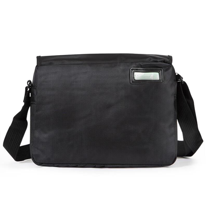 

Tactical Outdoor Crossbody Messenger Bag