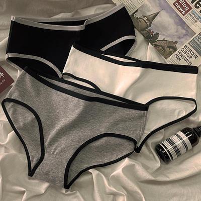 Women's Seamless Mid-Waist Hip-Lifting Cotton Panties - Summer, Sexy Japanese Style, Pure Cotton Crotch, Thin Triangle Design.