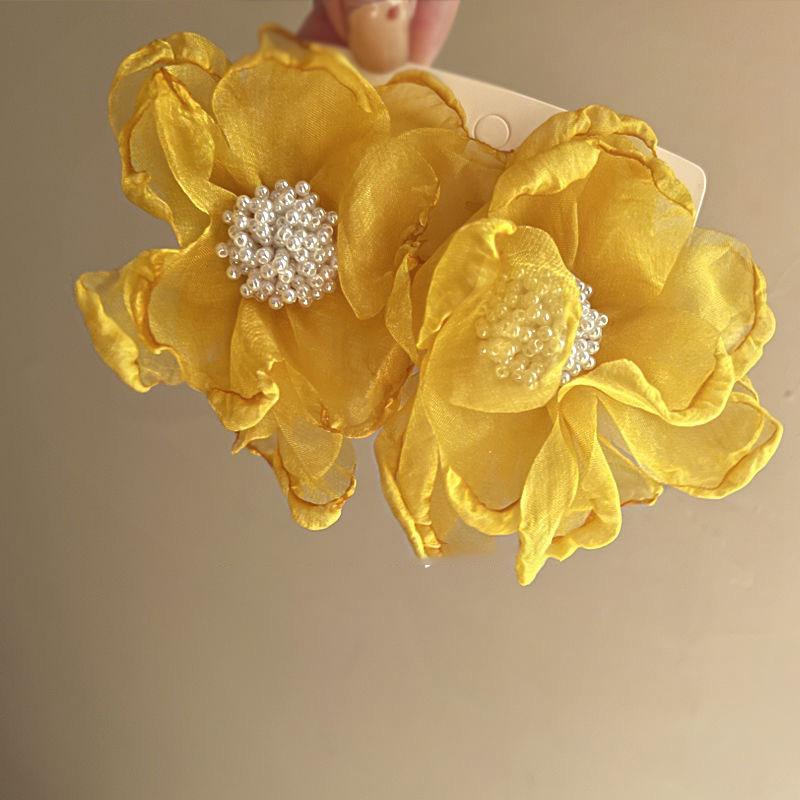 Super fairy fabric pearl flower stud earrings spring and summer vacation style exaggerated earrings fashionable sweet high-end earrings