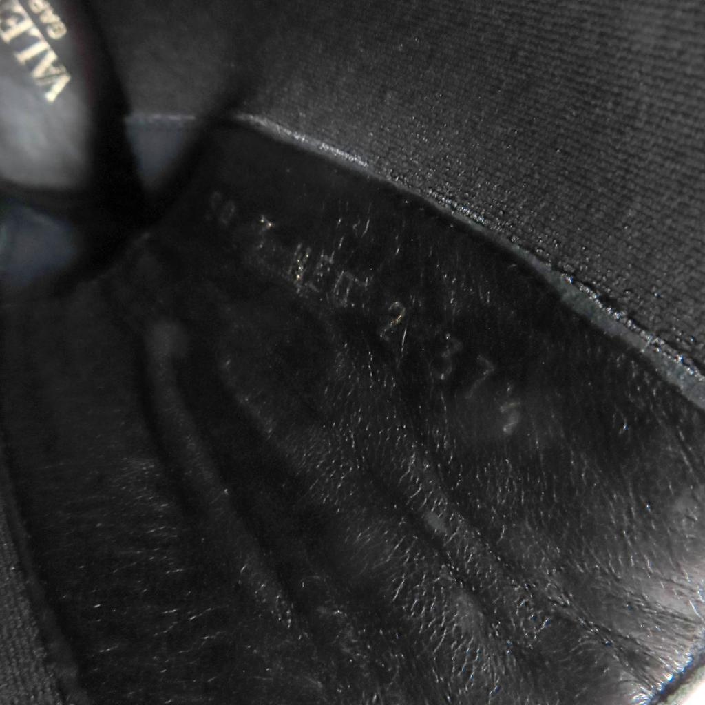 Excellent Valentino Garavani Rockstud Side Gore Leather Chelsea Boots black 37.5 Used