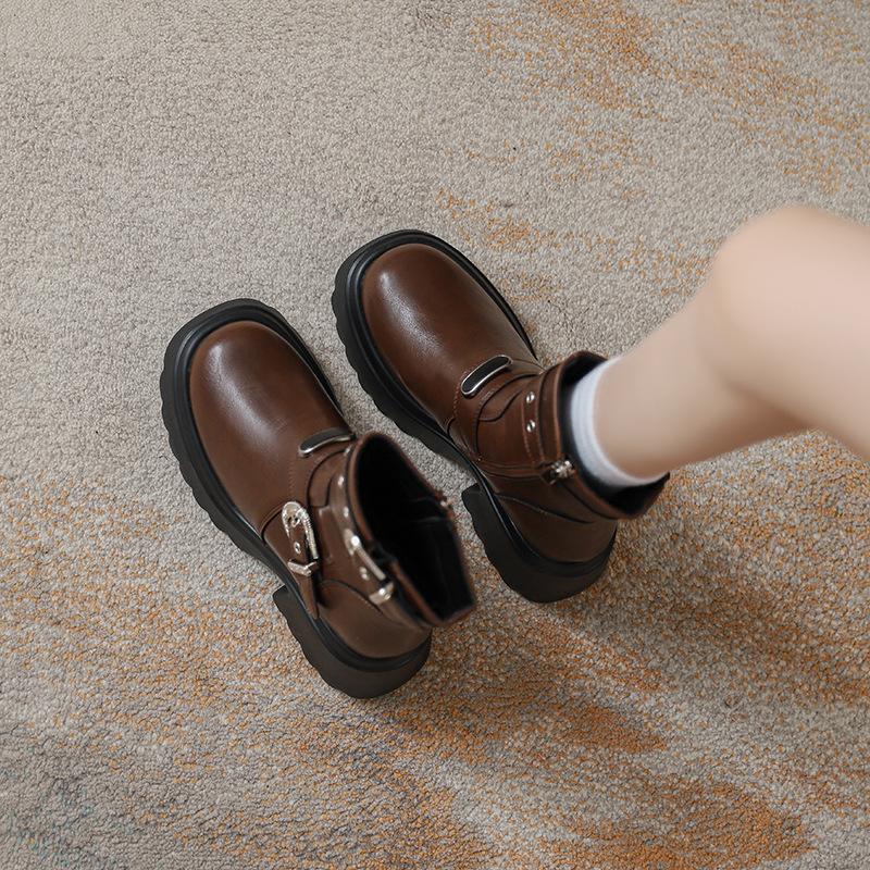 

Маленькие ботинки Мартин на скрытой платформе, женские осенне-зимние бархатные ретро вестерн ботинки с пряжкой на ремне, полусапоги-локомотивы средней длины 39