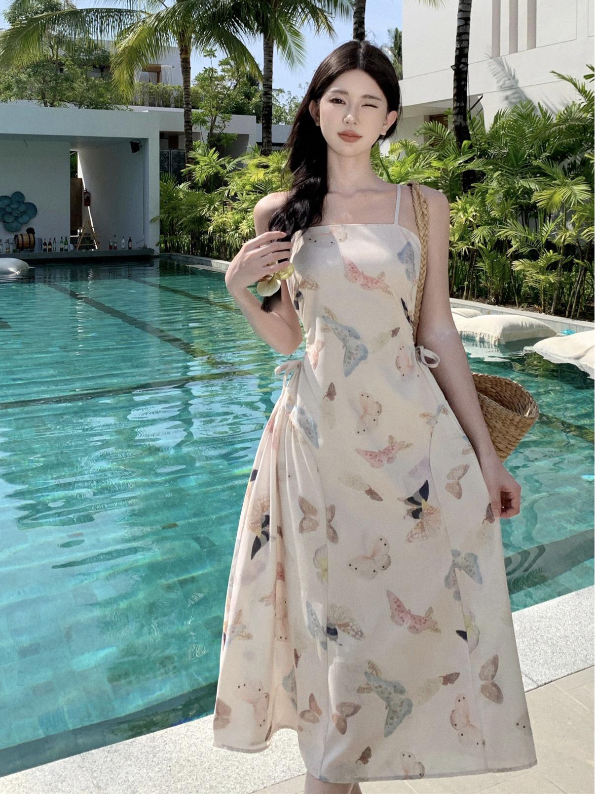 

Butterfly Print Spaghetti Strap Dress - Spring/Autumn Medium
