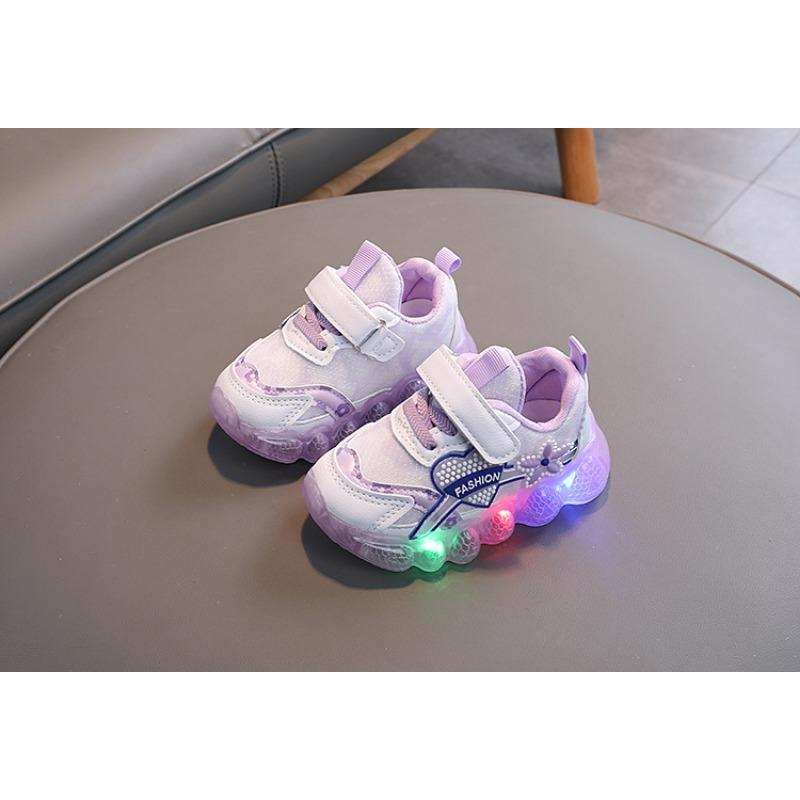Kids Light Up Heart Pattern Korean Style Sports Sneakers For Boys And Girls