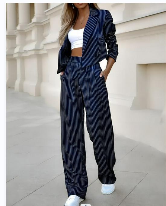 

Striped Suit with Short Collar & Straight-Leg Pants Medium
