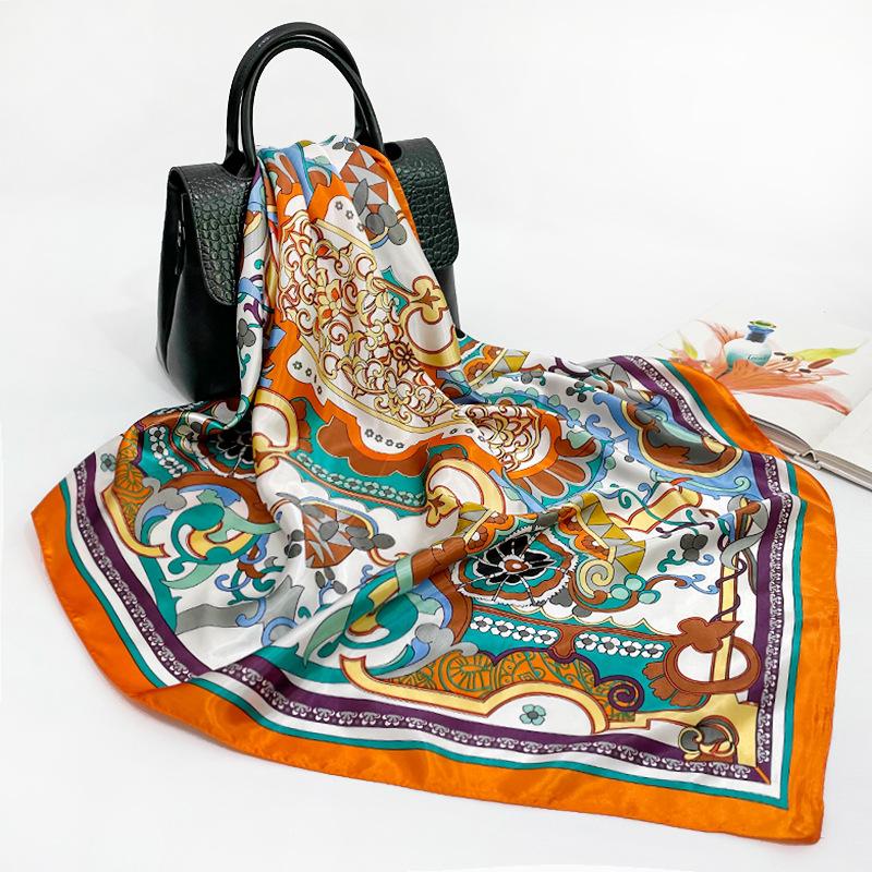 Høykvalitets luksuriøst silkeskjerf pannebånd Skjerf Halsskjerf For kvinner Kjede Silkeskjerf Dekorativt sjal for kvinner