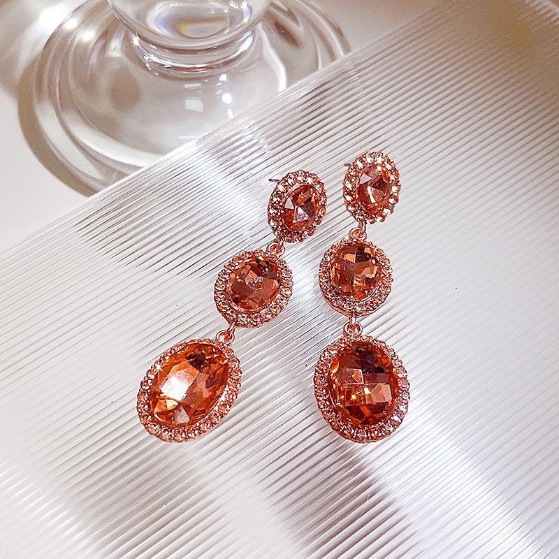 

Retro Oval Rhinestone Stud Earrings - Exaggerated Punk Style Jewelry with Light Luxury Design