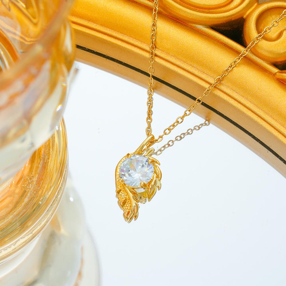 

Zircon Feather Necklace: Titanium Steel Clavicle Chain, Summer Fashion Jewelry