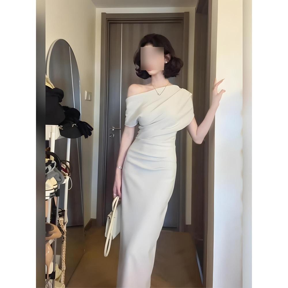 The Long Dress Is Slim and Beautiful, Super Good-looking, Gentle Wind Skirt, Summer New Women's One-word Shoulder Hip Dress