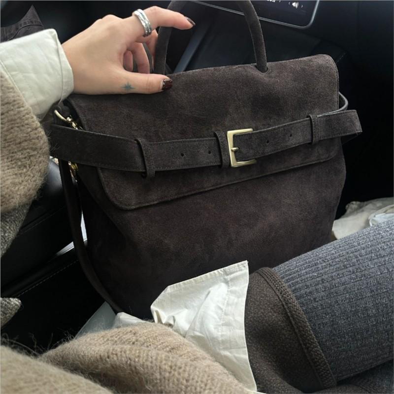 Retro Belt Buckle Shoulder Bag Women Fashion Casual Commuting Niche Design Handbag Ladies Portable Versatile Flip Tote Bag 2025