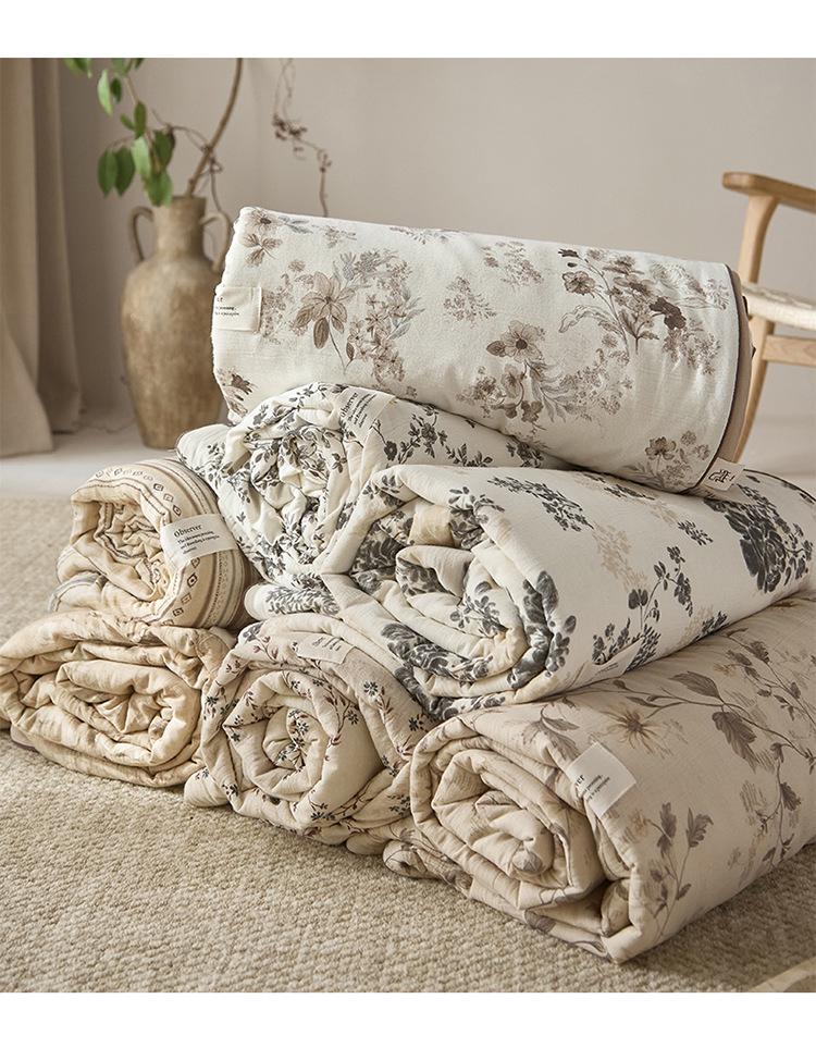 2026 Spring/Summer French Chic Cotton Linen Cooling Quilt for Dorms and Homes