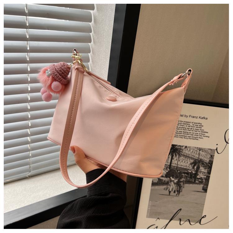 Новая популярная сумка через плечо из нейлоновой ткани высококачественная сумка-ведро маленькая сумка для женщин летняя универсальная сумка-тоут для женщин shoulder 2129₽