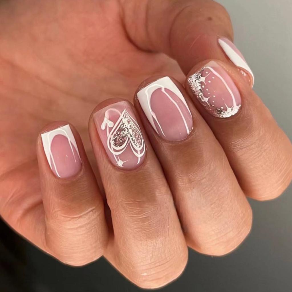 24Pcs Short Square Press On Nails White Rhinestone Flower French Tip Full Cover Reusable Fake Nail Tips