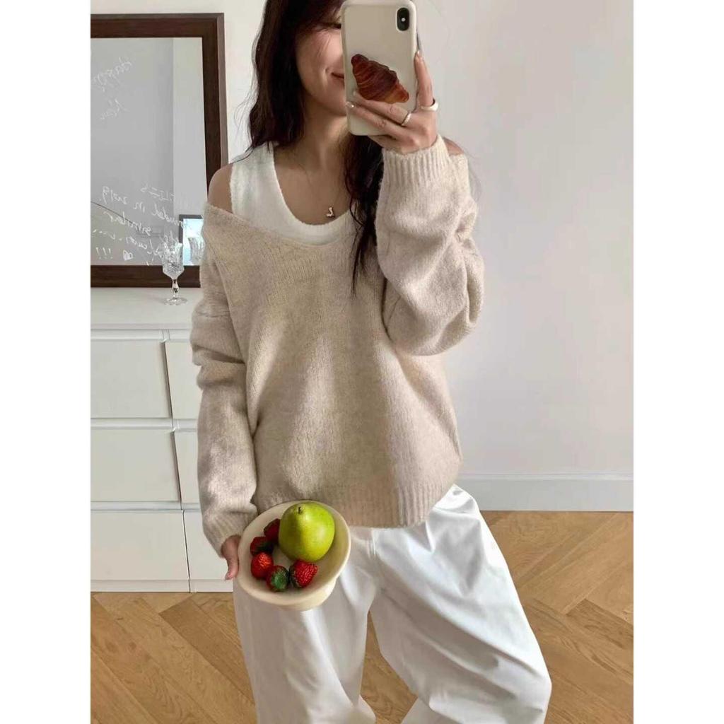 2024 Women's Elegant V-Neck Pullover Sweater & Korean-Style Vest Two-Piece Set for Autumn/Winter