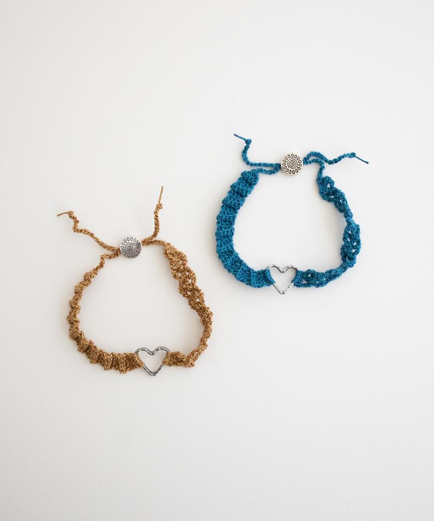 Merrymotive Hidden Heart Crochet Bracelet (2Colors)