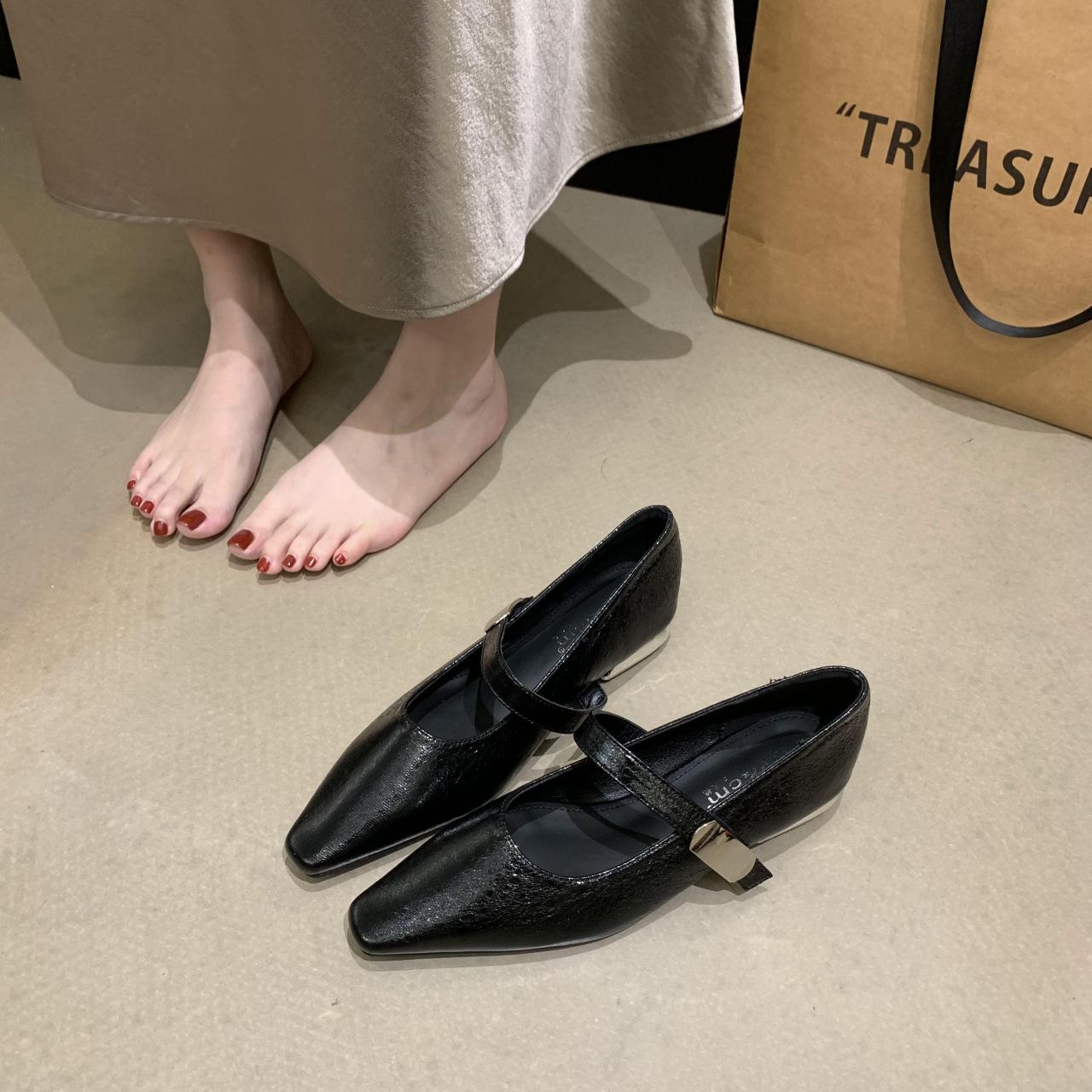 

French high-end late evening wind one-word buckle belt low-heeled Mary Jane shoes shallow mouth pointed toe commuter low-heeled single shoes women 40 чёрный