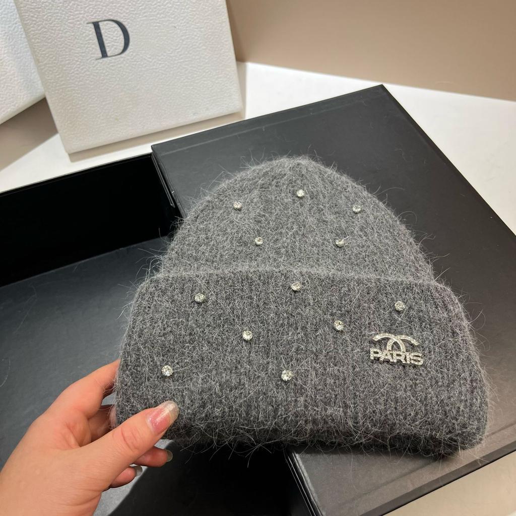 Rabbit Hair Small Fragrant Wind Full Diamond Knitted Hat Winter Paris Light Luxury Niche Warm Versatile Wool Ear Protection Hat Women