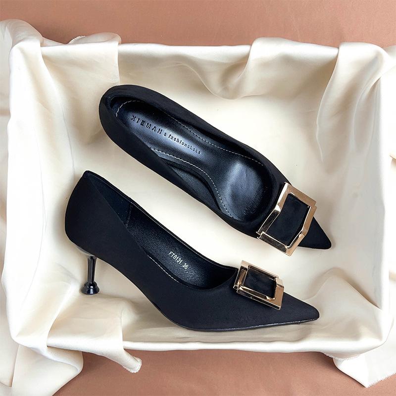 A metal buckle black velvet flat shoes women's summer soft sole new versatile pointed suede