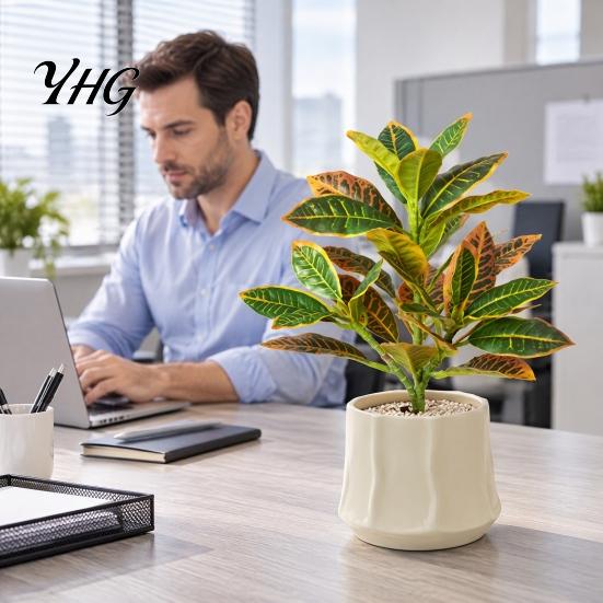 Artificial Botanical Decor for Living Space Banyan Tree Branch, Realistic Green Ivy Plant Home Office Decor, Decorative Plants Bedroom Nightstand