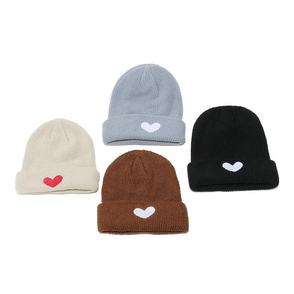 Autumn and winter hats for women, Korean version of versatile pullover wool hat, winter warm and cold-proof headgear, love knitted hats for men 