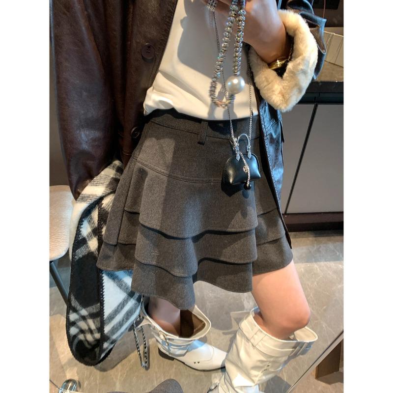 Mochie Ruffled Patchwork High-Waisted Slimming Wool-Blend Mini Skirt S темно-серого