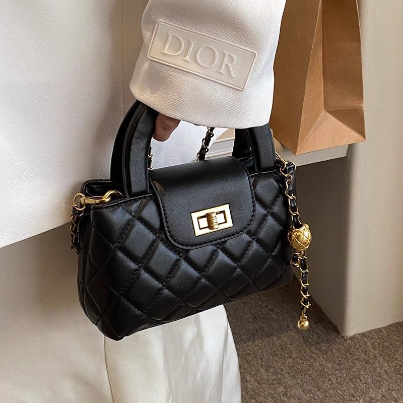 Custom bag 2025 new handbag bag light luxury niche high-end diamond French pink women's messenger bag