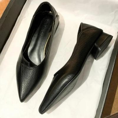 2024 Frühjahr und Herbst Neue Single Schuhe Frauen Niedriger Absatz Spitz Zehe Flacher Mund Weiche Sohlen Alle-spiel frauen Leder Schuhe