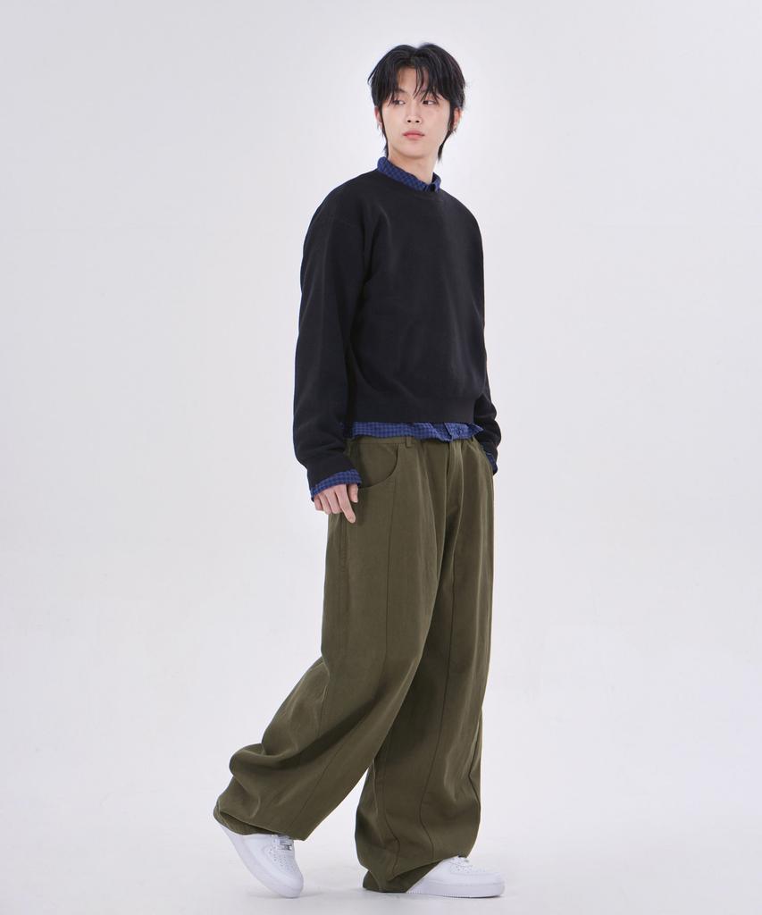 GLW Essential Round Neck Crop Knit Black