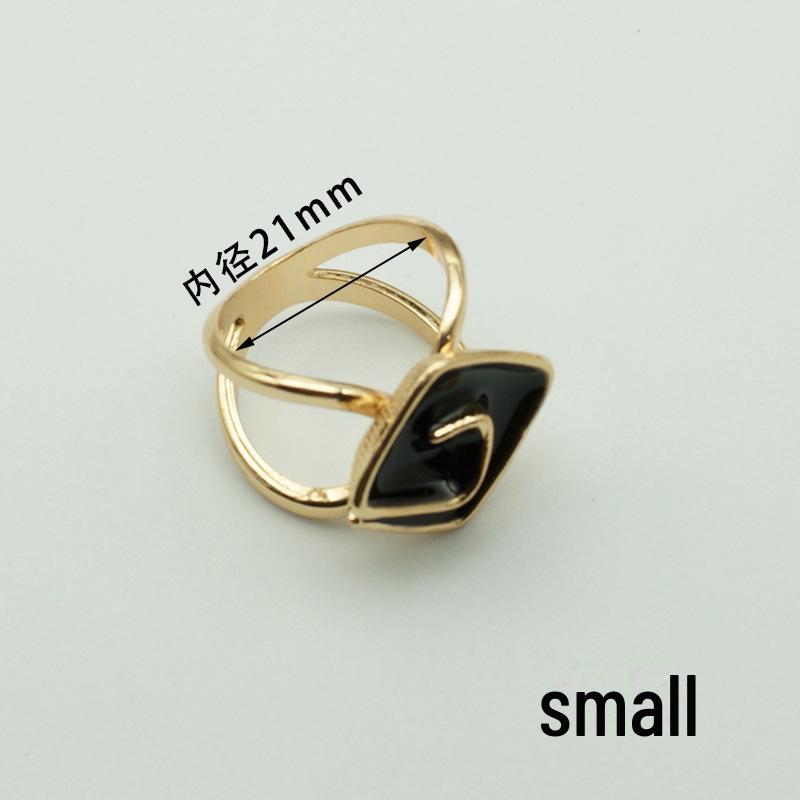 "Pearl Silk Scarf & Coat Buckle - High-End Korean Dual-Purpose Accessory"