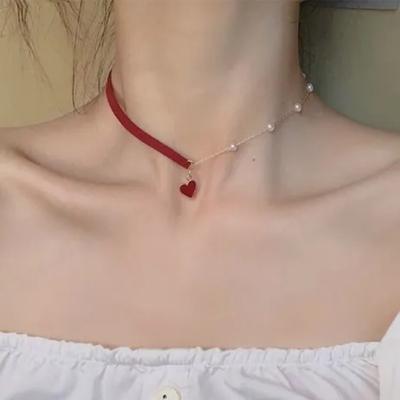 Collier élégant avec pendentif en forme de cœur rouge pour femme, ras du cou en perles, bijou de fête de mariage