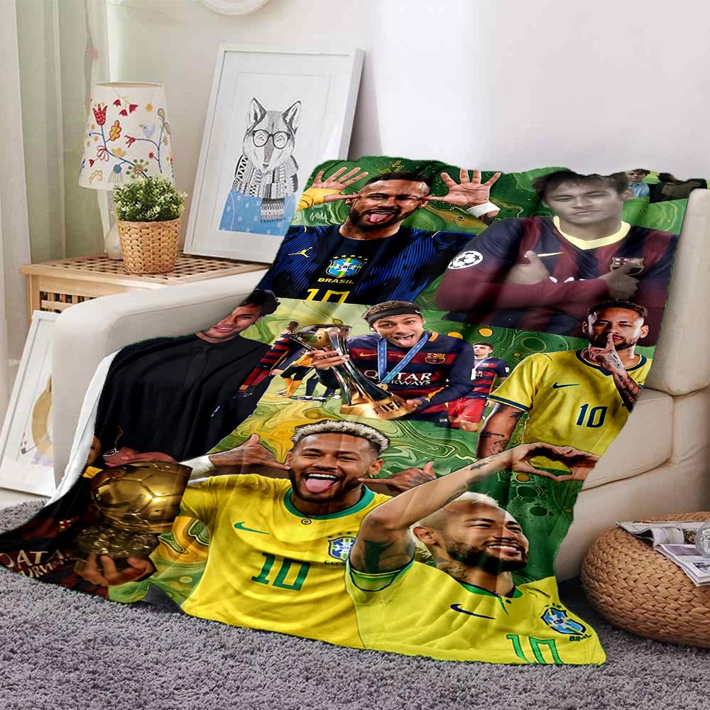 Atmungsaktive und warme Flanelldecke mit Aufdruck einer brasilianischen Fußballlegende, ein stilvolles Geschenk für Zuhause, geeignet für Zuhause, Büro und als Tagesdecke. 15a133