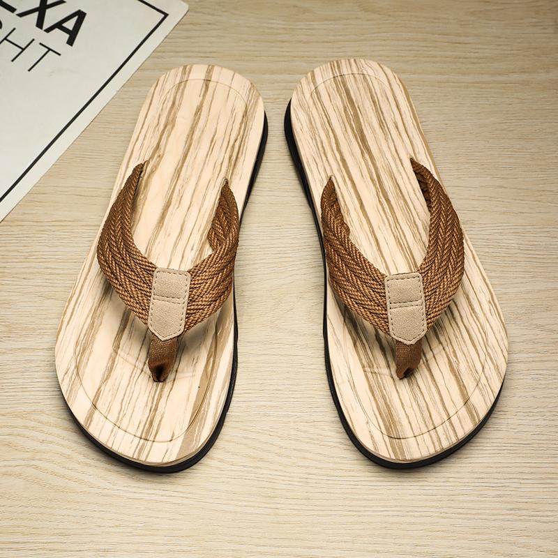 Men Summer High Quality Flip Flops Men Beach Slippers Fashion Outdoor Flip Flops Casual Breathable Slippers for Men New Sandals