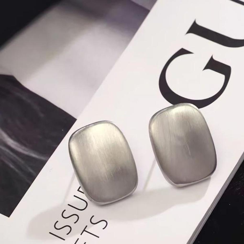 Women's Matte Scratch Square Earrings [Silver Needle]