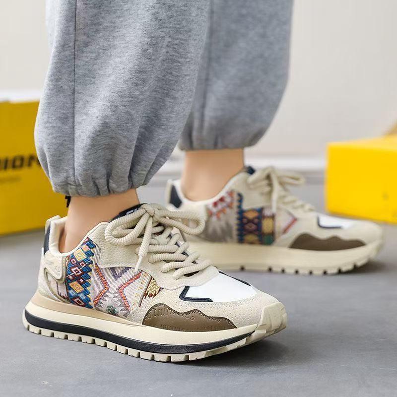 National Style Embroidered Dad Shoes Men's 2025 Spring New Comfortable Cloth Surface Increase Versatile Internet Celebrity Fashion Casual Men's Shoes