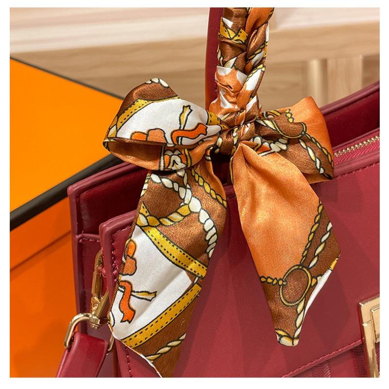 W.D.POLO Gives Mom A Wedding Bag 2023 New Atmospheric Mother-in-law Lady Middle-aged Red Handbag Atmospheric Crossbody Bag