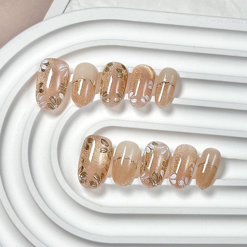 

High-End Handmade Short Oval Press-On Nails – Glittery Champagne Cat Eye Manicure: Gentle, Fashionable, Hand-Painted, High Quality. Large