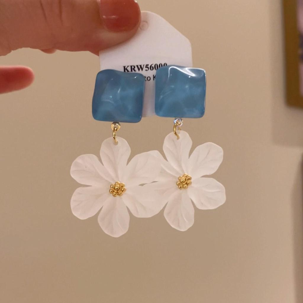 Pinkdudu Blue Square Flower Vacation Earrings for Women Ethereal Sweet Resort Style Dangle Earrings PD2523