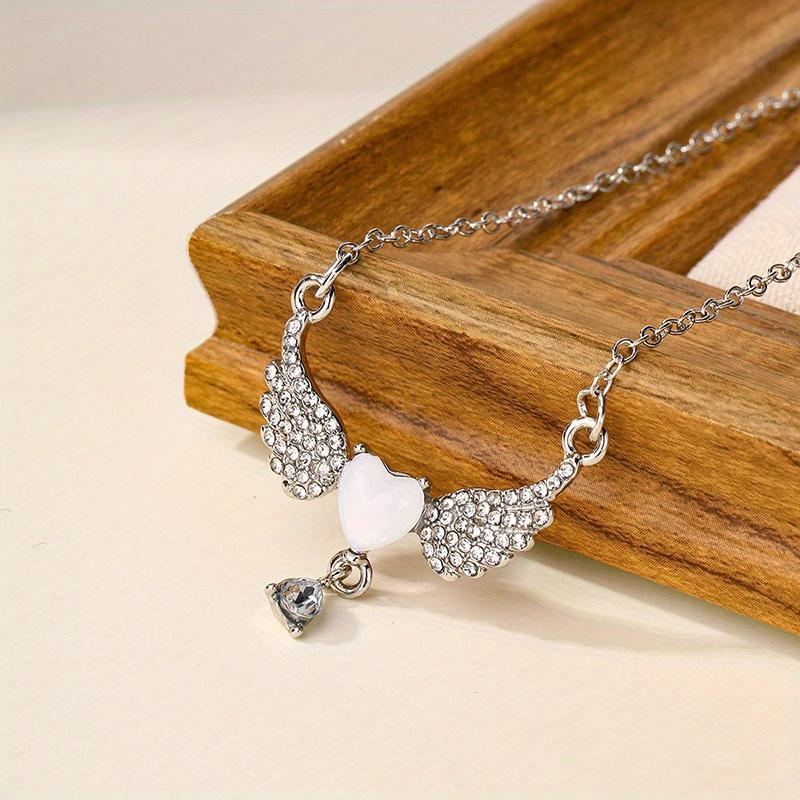 Elegant & Sexy Angel Wing Pendant Necklace , Party Accessory|Sleek Necklace|Chic Pendant Design