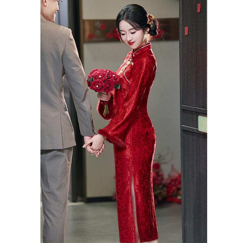 Verbessertes Toasting Braut rot jung Cheongsam Herbst und Winter neu Langarm verdickt Chinesisches Hochzeits-Verlobungskleid