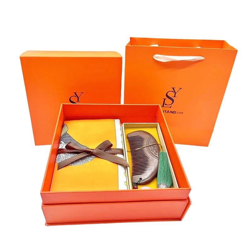 SIYUTANG Silk Scarf & Sandalwood Comb Gift Set