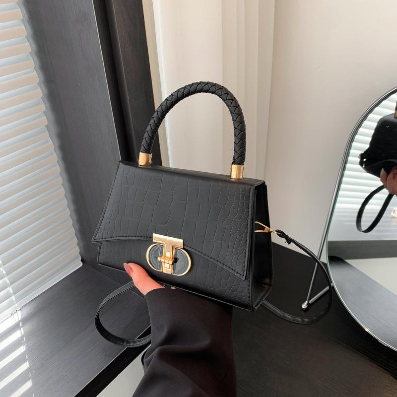 

Замок мода 2025 зима новый контрастные цвета простой ретро мессенджер плечевая портативная маленькая квадратная женская сумка чёрный