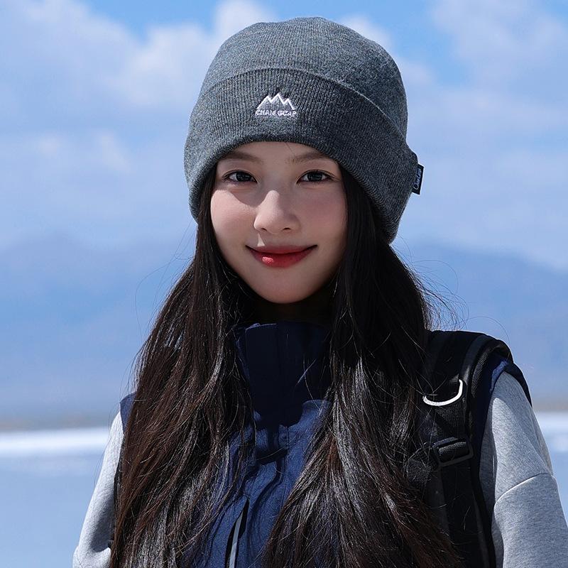 Mountain Knitted Cold Hat Women's Autumn and Winter Big Head Circumference Shows a Small Face Hiking Hat Warm Ear Protection Wool Hat Tide