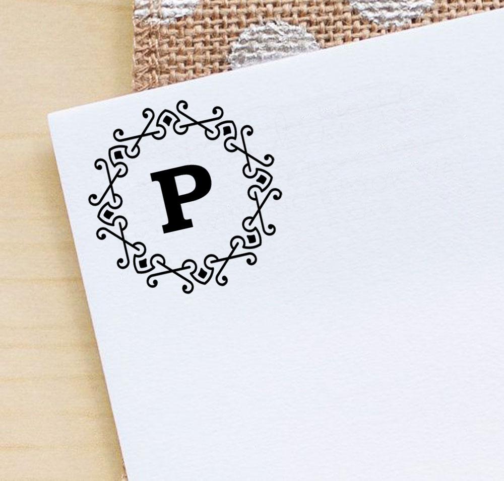 Printtoo Alphabet P Monogram Octogon Celtic Swirl Frame Ștampilă de cauciuc cu autocerneală Office
