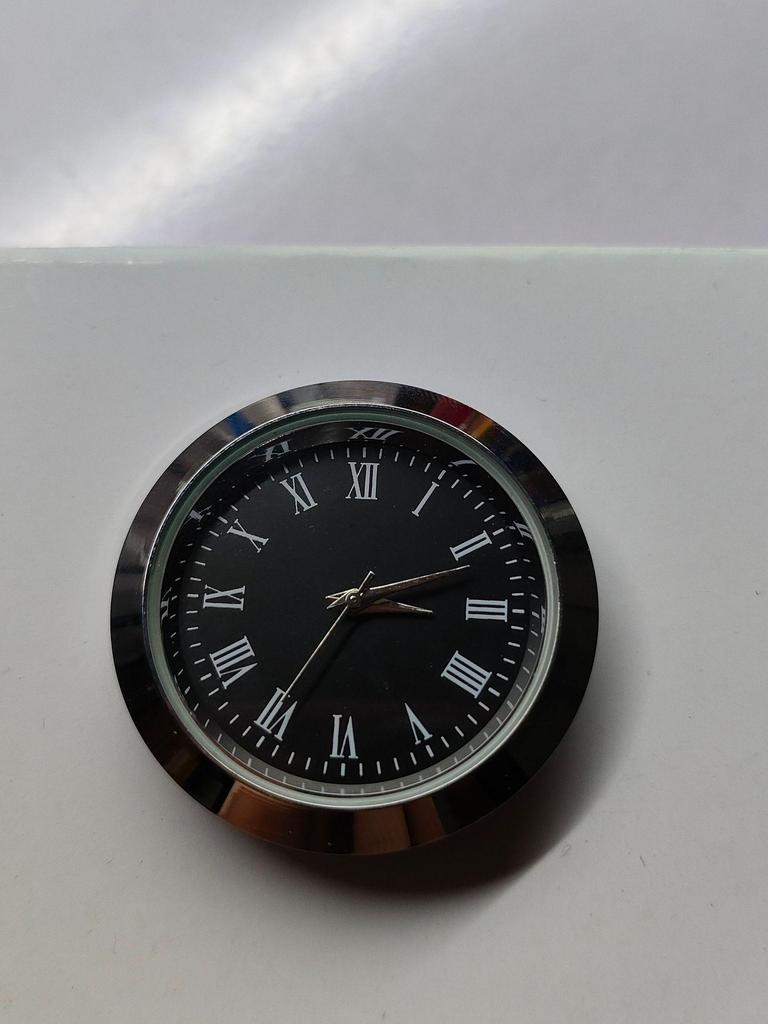 Zegarek kwarcowy: Nie. 36 Kreatywny Zegarek Kieszonkowy z Kalendarzem - Różne Rozmiary