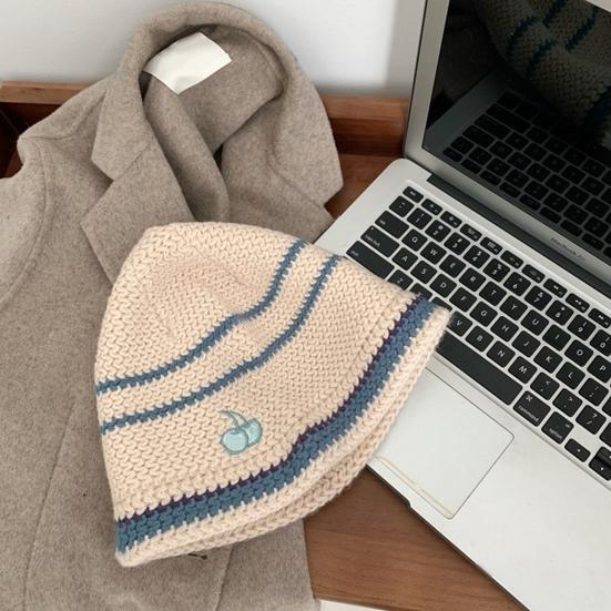 Women Bucket Hat Contrast Color Cherry Anti Deformation Windproof Autumn Winter Ear Protection Dome Fisherman Hat Outdoor Wear