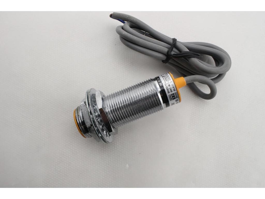 Inductive Proximity Sensor LJ24A3-8-Z/BX/BYAXAYEXDXJ/EZDZ Metal Limit Switch