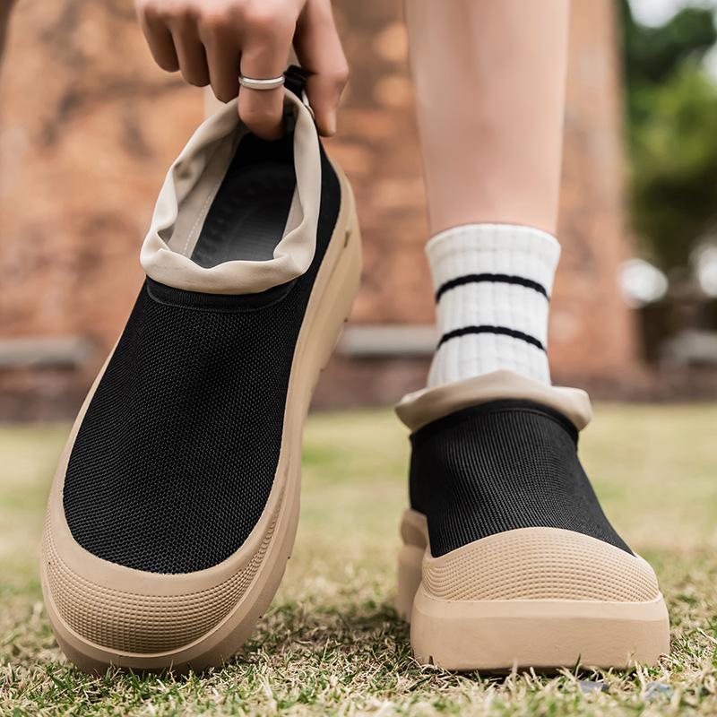 

Комплект для ног лето новый универсальный мужской обуви модный тренд корейская версия толстая подошва удобная на одной педали комнатная легкая ленивая обувь 39 чёрный