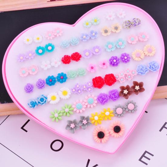 36 par kolczyków damskich w kształcie kolczyków, lśniących, wielokolorowych, z kreskówek, bez uszkodzeń, dekoracyjnych, ze stali nierdzewnej